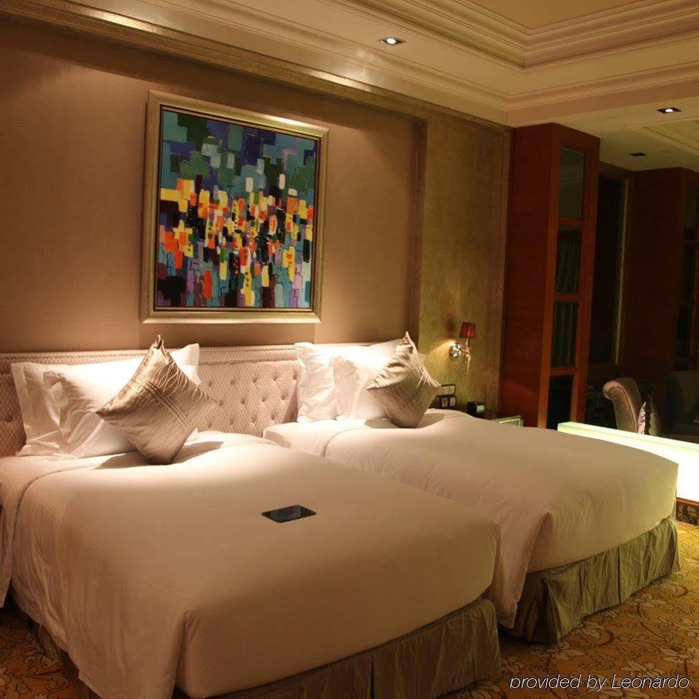 Chateau Star River Taiyuan Room photo